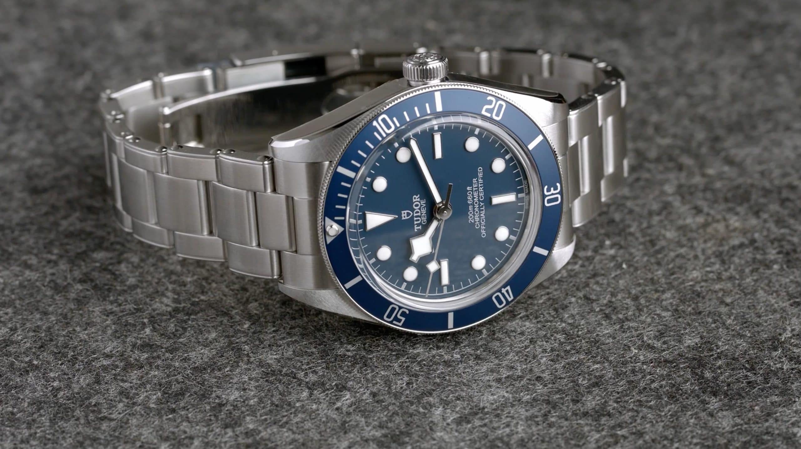 Tudor Black Bay 58 79030B liegend