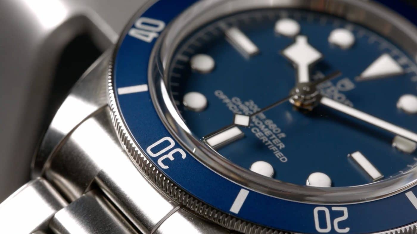 Tudor-Black-Bay-58-79030B-Detail-der-Aluminium-Lünette