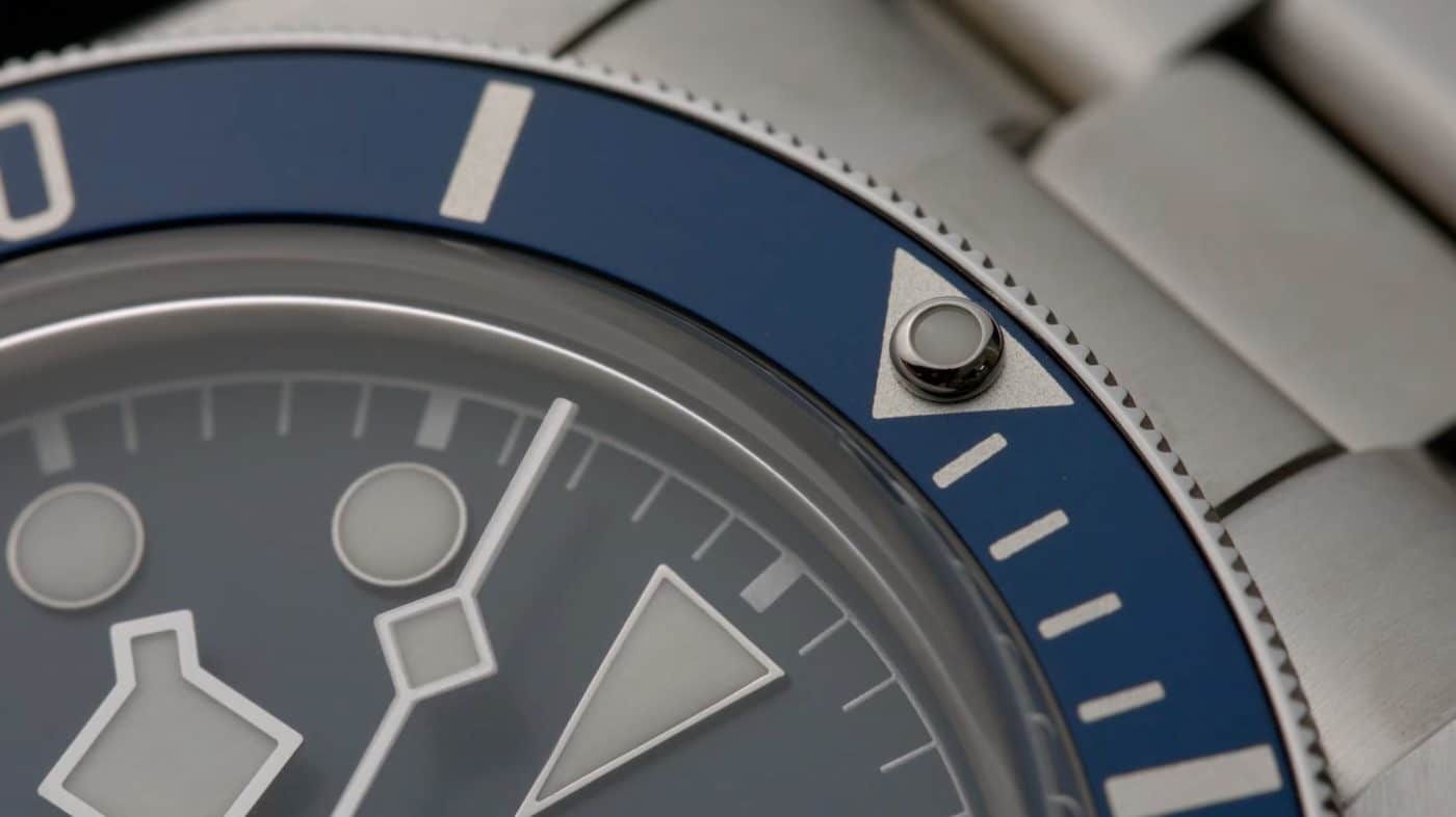 Tudor-Black-Bay-58-79030B-Dreieck-auf-der-Lünette